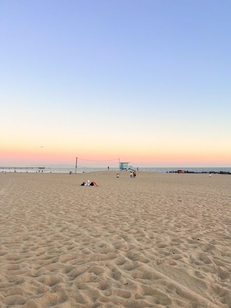 Venice Sunset, Venice Los Angeles, La Aesthetic, Disneyland Ca, Venice Beach Los Angeles, Venice Beach California, Vibe Aesthetic, California Sunset, Hollywood Boulevard