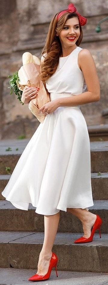 Traditional Skirts, White Silk Dress, Trendy Dresses Summer, White Chic, White Bride, Perfect Summer Outfit, Summer White, Little White Dresses, White Outfits