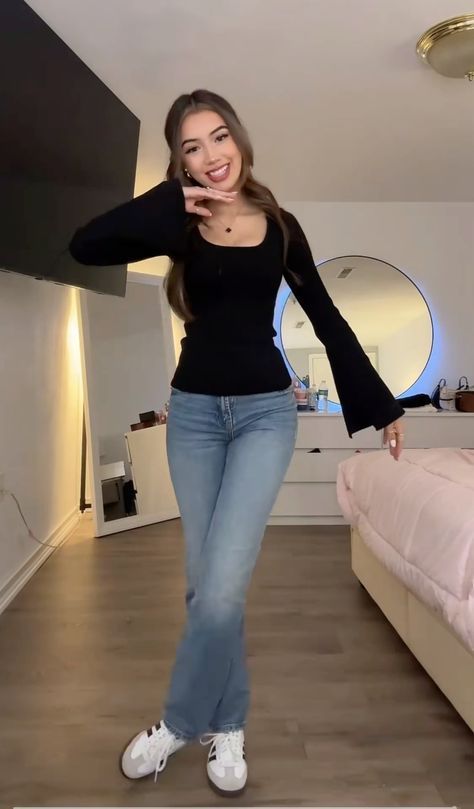 Inspo For School Outfits, Fits Inspo For School, Black To School Outfits, It Girl Outfit Ideas, Tiktok Style Outfit, Long Sleeves Outfit Aesthetic, Cute Outfit Inspo Winter, Pretty Outfits Fall, Cute Outfits Ideas For School