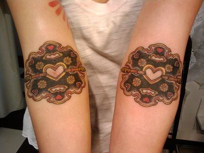 hinge tattoo - Google Search Traditional Hinge Tattoo, Hinge Tattoo, Anatomical Heart Tattoos, Legacy Tattoo, Anatomical Heart Tattoo, Pretty Tattoo, Ink Inspiration, Heart Tattoos, Make Tattoo