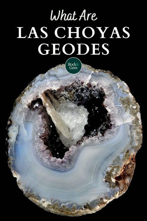 Las Choyas Geodes 101 | Rock & Gem Magazine Scanning Electron Microscope, Geode Rocks, Calcite Crystal, Minerals And Gemstones, Amethyst Quartz, Gems And Minerals, Black Crystals, Most Popular, Matter