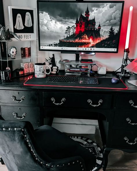 Gothic Desk Ideas, Goth Computer Desk, Black Gaming Room Setup, Goth Gaming Setup Aesthetic, Gothic Office Supplies, Goth Computer Setup, Gaming Setup Dark Academia, Goth Office Desk, Gothic Computer Setup