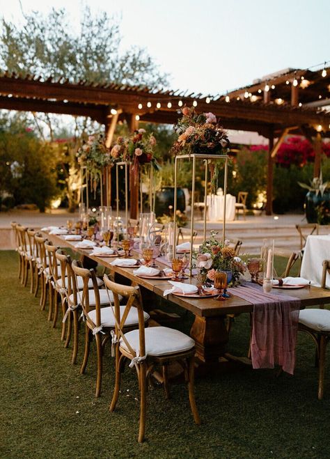 Desert Wedding | Arizona Wedding Venues | Four Seasons Scottsdale Scottsdale Arizona Wedding, Arizona Themed Wedding, Scottsdale Wedding Venues, Wedding Arizona, Arizona Gardening, 2nd Wedding Dresses, Arizona Wedding Venues, Scottsdale Wedding, Garden Venue