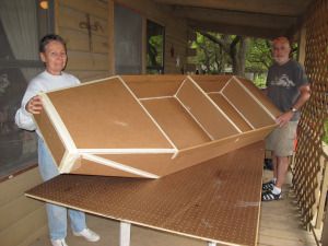 Tips for cardboard boat building. For a cardboard box boat regatta (via ruby slipper adventures) How To Build A Cardboard Boat, Cardboard Regatta Boat Ideas, Cardboard Canoe Diy, Cardboard Boat Race Design, Cardboard Boat Designs, Cardboard Boat Diy, Cardboard Box Boats, Cardboard Boats, Cardboard Boat Race