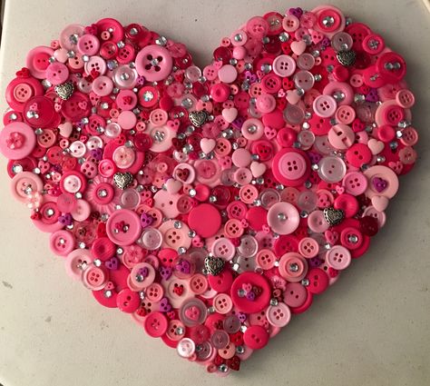 Made s cute button heart for February/Valentine's Day!! CBR Button Projects, Buttons Crafts Diy, Button Heart, Buttons Crafts, Button Creations, Button Craft, Sequin Crafts, Crochet Baby Shoes Pattern, February Valentines