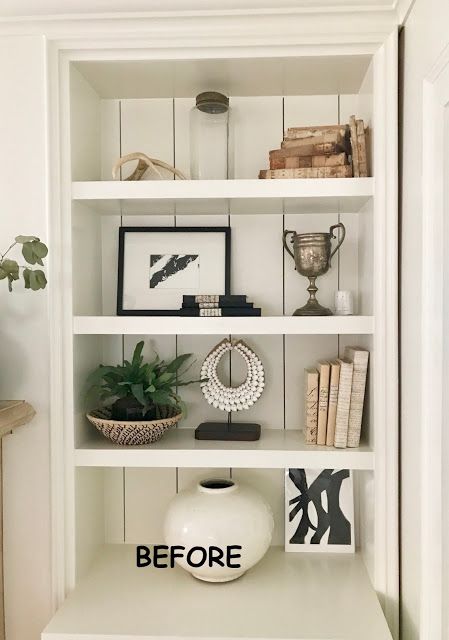 PROJECT DESIGN: EASY STEPS TO STYLE YOUR SHELVES - design indulgence Built In Shelf Decor, Bookshelf Styling Living Room, Shelf Styling Living Room, Minimalist Bookshelves, Billy Ikea, Styling Bookshelves, Built In Shelves Living Room, Minimalist Shelves, Shelf Decor Living Room