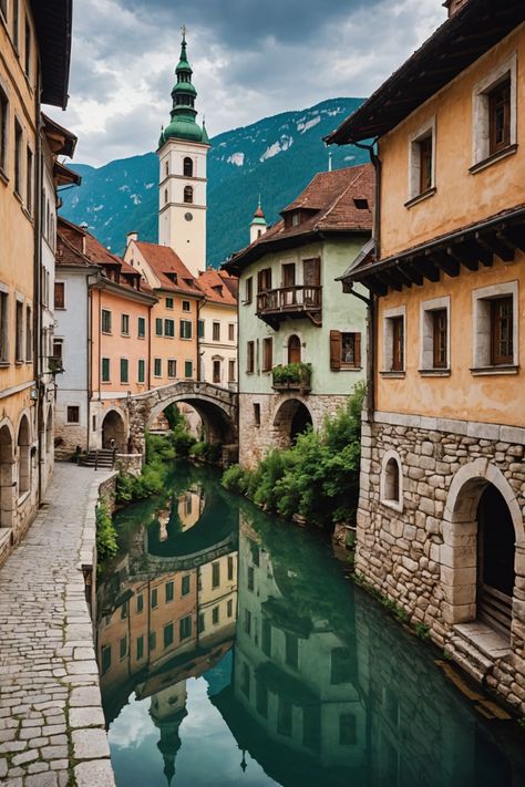 Step Back in Time: Explore These Historical Landmarks in Slovenia! Slovenia Architecture, Visit Slovenia, Green Transportation, Slovenia Travel, Medieval Castles, Roman Ruins, Lake Bled, Historical Landmarks, Medieval Castle