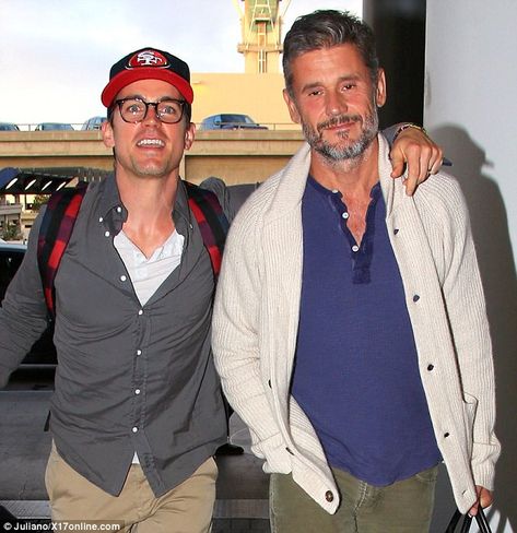 Historic moment: Matt Bomer and his husband Simon Halls were spotted smiling at LAX on Fri... Matt Bomer Simon Halls, Simon Le Bon And John Taylor, Matt Boomer, Matt Bomer Kids, Simon Halls, Simon Le Bon Claire Stansfield, Matthew Bomer, Matt Bomer Husband, Mike White