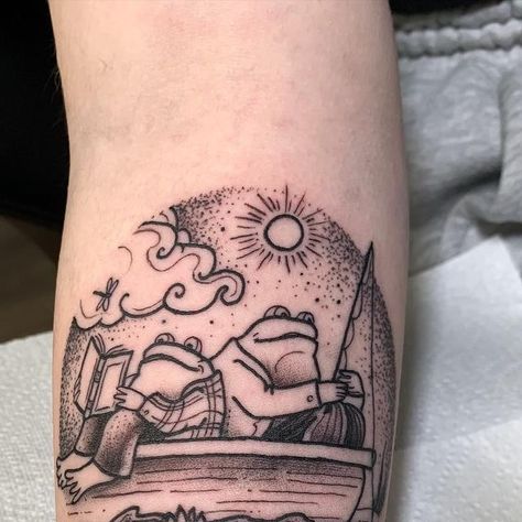 Sophie Jess on Instagram: "Thank you Victoria! Anyone else remember Frog and Toad? 🐸" Frog Toad Tattoo, Corduroy Tattoo, Frog And Toad Tattoo, Ponyo Tattoo, Toad Tattoo, Tattoo Fixes, Earthy Tattoos, Frog Tattoo, Frog Tattoos