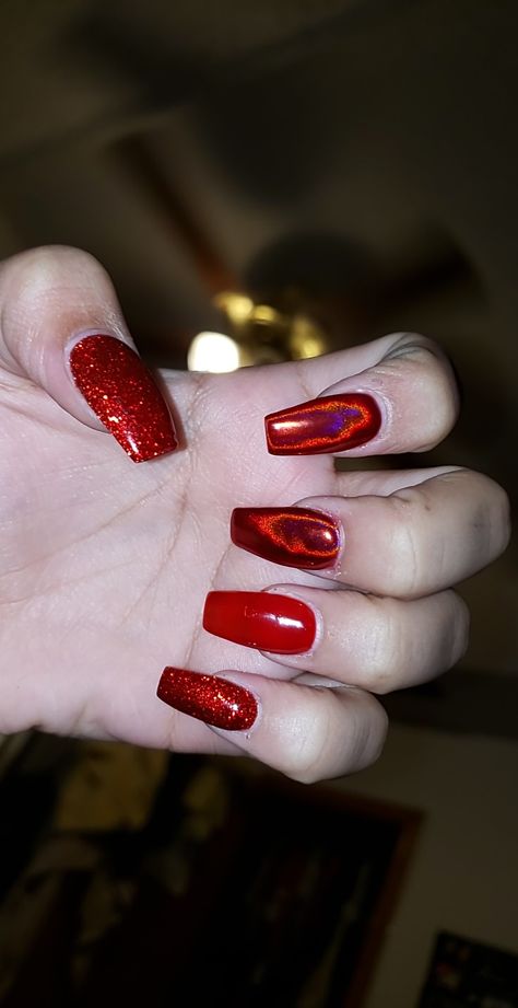 Red is so sexy. Glitter holographic Nails. #coffin #powder #jelly #clear Red Iridescent Nails, Red Holographic Nails, Halographic Nails, Dazzle Nails, Jazzy Nails, Nailart Ideas, Red Holographic, Orange Nail, Clear Acrylic Nails