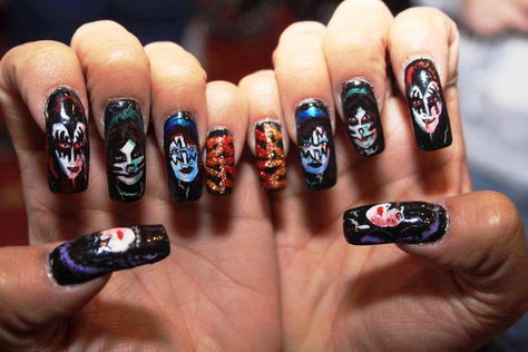 KISS nails!!! Gothic Nail Art, Music Nails, Rock Nails, Hair Metal Bands, Band Nails, Kiss Art, Kiss Nails, Gothic Nails, Grunge Nails