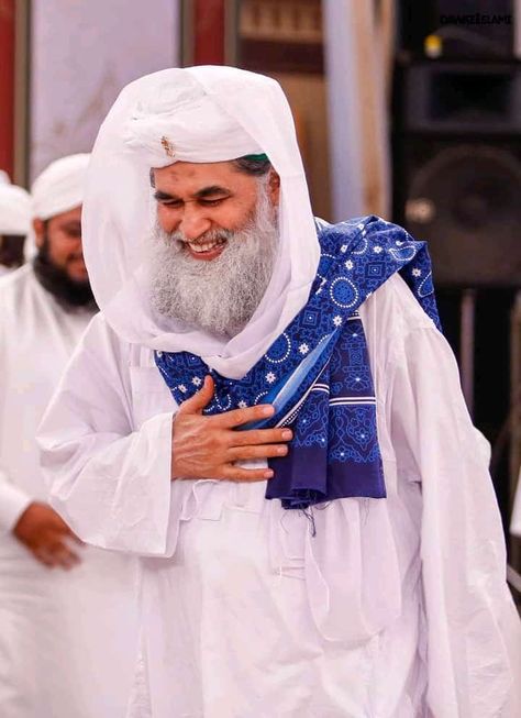 Maulana Ilyas Qadri, Khwaja Ji Pic, Ilyas Qadri, Love Feeling Photos, Muslimah Photography, Conceptual Photo, Islamic Wallpaper Hd, Funny Cat Wallpaper, Muslim Images