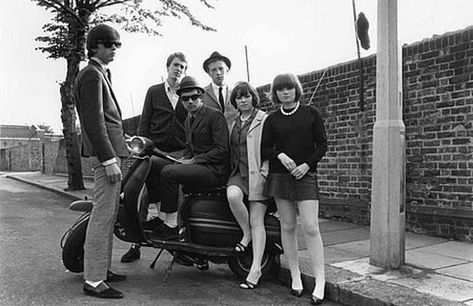 Mod is a subculture that began in the United Kingdom in the 1960s and spread, in varying degrees, to other countries and continues today on... Vintage Guide, Youth Subcultures, Mod Scooter, Mod Look, Mod Squad, Mod Girl, Mod 60s, Teddy Boys, Swinging Sixties