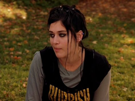 Janis Ian → Mean Girls. (And no, I'm not a fan of this movie.) Janice Mean Girls, Janice Ian, Mean Girls Janis, Mean Girls Meme, Janis Ian, Mean Girl 3, Mean Girls Costume, Mean Girls Outfits, Mean Girl Quotes