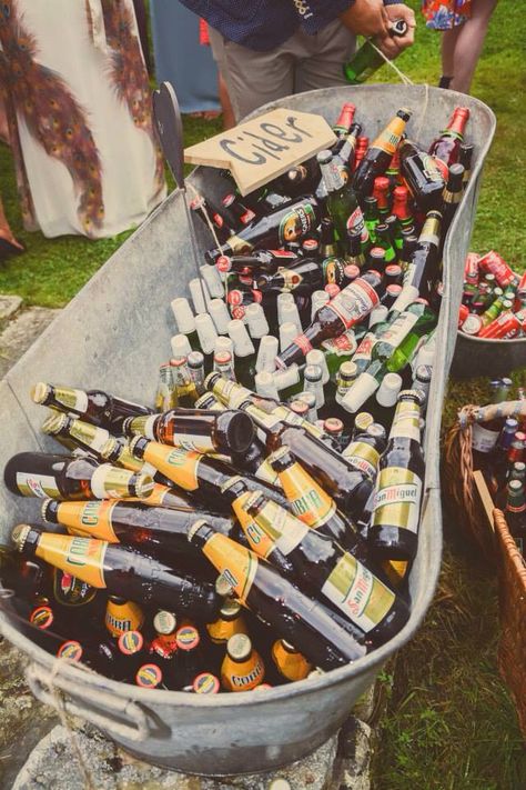 Beer Barrel Ideas, Liquor Table, Outside Wedding Decorations, Astronomy Wedding, Beer Tub, Beer Bath, Wine Bath, Cooper Wedding, Backyard Terrace