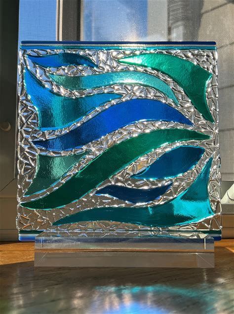 fused glass ideas - Yahoo Image Search Results Small Mosaic, Fused Glass Panel, Fused Glass Wall Art, Glass Art Pictures, Glass Fusion Ideas, Fused Glass Artwork, Glass Fusing Projects, Colorful Borders, Glass Art Projects