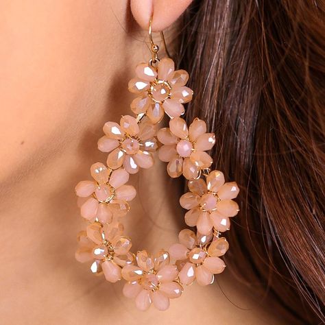 ✨ Shine brighter with our stunning new jewelry arrivals! From delicate details to bold statements, find the perfect piece to elevate your look. Explore now and add some sparkle to your style! 💎 Shop here>>> https://www.honeybellesboutique.com/shop/jewelry/5 Handmade Bead Earrings, Night Beauty Routine, Diy Earrings Easy, Perfect Peach, Beads Craft Jewelry, Night Beauty, Diy Jewelry Unique, Beaded Jewelry Tutorials, Bold Earrings