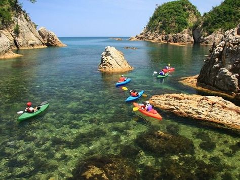 Uradome Coast, Tottori | Japan Deluxe Tours Tottori, Hyogo, Visit Japan, Beautiful Ocean, Beautiful Scenery, Japan Travel, Feeling Great, Geology, Kyoto