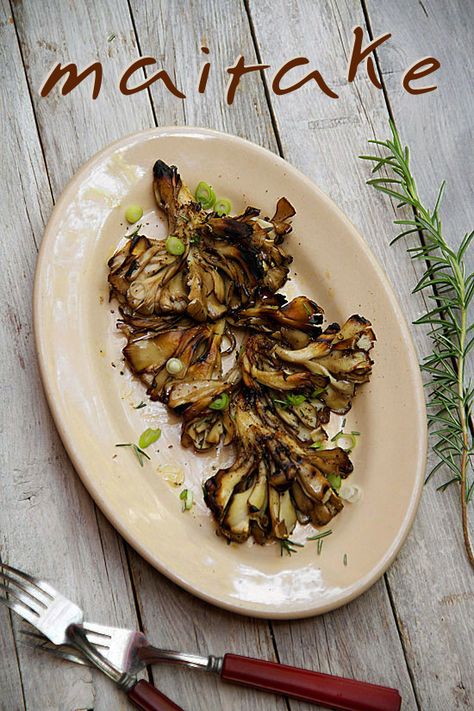 See our friends LA FungHi at the Hollywood Farmers Market &try this Grilled Maitake Recipe!  http://www.sippitysup.com/grilled-maitake-mushrooms/ Sea Salt Recipes, Smoked Sea Salt, Maitake Mushroom, No Salt Recipes, Mushroom Recipes, Week Meal Plan, Meals For The Week, Paleo Gluten Free, Sea Salt