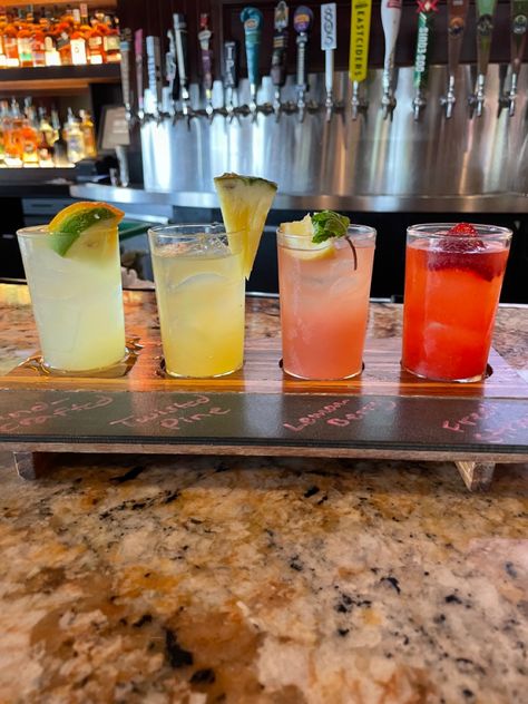 #Margaritas #Cocktails Margarita Flight Ideas, Cocktail Flight Ideas, Cocktail Flight, Margarita Flights, Beverages Aesthetic, Margarita Flight, Movie Dinner, Bar Manager, Mojito Bar