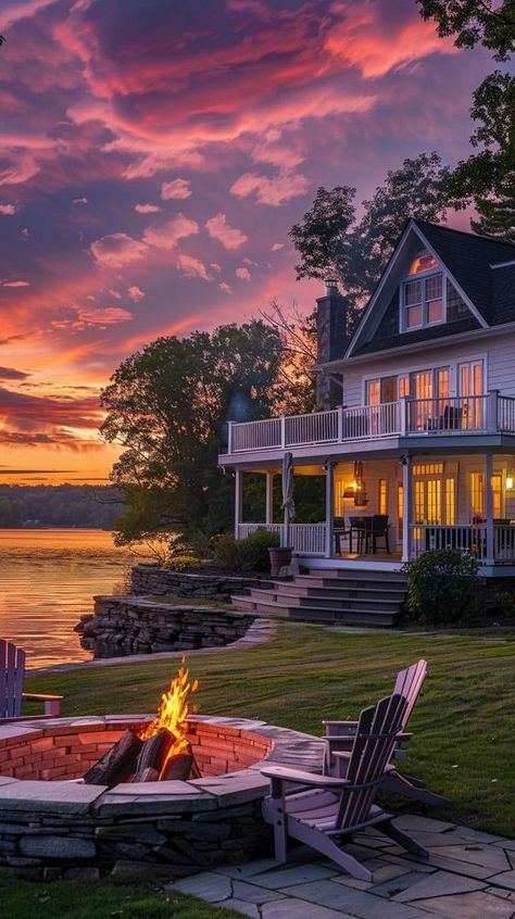 Dream House On Lake, New England Waterfront Homes, House With Lake In Backyard, Home By The Lake, Homes On The Lake, House Lake View, Lake Home Aesthetic, Cottage On A Lake, Cottage Core Lake House