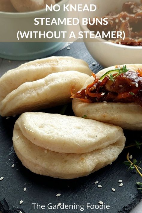 These No knead steamed buns (also known as Bao buns) are light, fluffy breads filled with your favorite meat, chicken or veggies. Bun Dough Recipe, Best Homemade Dinner Rolls, Steam Chicken Recipe, Buns Recipe Easy, Steam Buns Recipe, Steamed Bao Buns, Steamed Pork Buns, Meat Bun, Homemade Dinner Rolls