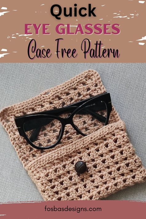 Crochet Eyeglass Holder, Crochet Eyeglass Cases, Eyeglass Cases Pattern, Crochet Glasses, Eyeglasses Holder, Crochet Eyes, Beginner Crochet Tutorial, Crochet Pouch, Crochet Bags Purses