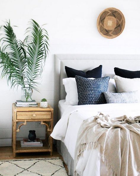 A Relaxed Beach Home in Neutral, Earthy Tones | my scandinavian home | Bloglovin’ Best Plants For Bedroom, Simple Bedroom Design, Blue Bedroom Decor, Modern Bedroom Design, Design Del Prodotto, Simple Bedroom, Blue Bedroom, Remodel Bedroom, Modern Bed