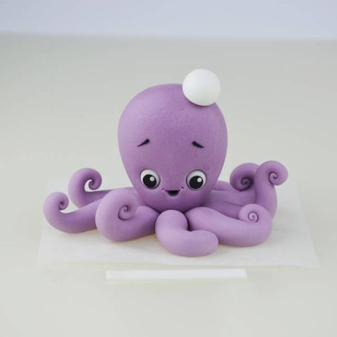 http://cakesdecor.com/entries/3405-simple-cute-octopus-topper Octopus Cake, Cake Topper Tutorial, Fondant Animals, Cute Octopus, Fondant Cake Toppers, Fondant Tutorial, Tanah Liat, Fondant Decorations, Mermaid Cakes