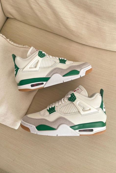 Step up your sneaker game with these 🔥 Jordan 4 Green kicks. #SneakerStyle #Jordan4 #FreshKicks Air Jordan 4 Outfit, Best Jordan Shoes, Jordan 4 Outfit, Neon Sneakers, Jordan 4’s, Sneaker Outfits, White Sneakers Men, Jordan 4s, Cheap Jordans