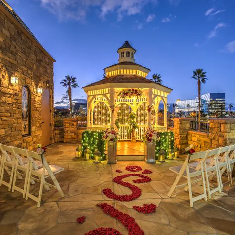 Best Wedding Chapels In Las Vegas, Las Vegas Wedding Venues Cheap, Bliss Wedding Chapel Las Vegas, Las Vegas Wedding Venues, Las Vegas Cheap, Spooky Wedding, Vegas Wedding Venue, Las Vegas Wedding Venue, Wedding Chapels