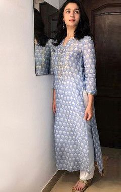 Indian Kurti Designs, Blue Kurta, Indian Designer Suits, Simple Kurta Designs, Simple Kurti Designs, Long Kurti Designs, Casual Indian Fashion, Salwar Kamiz, Cotton Kurti Designs