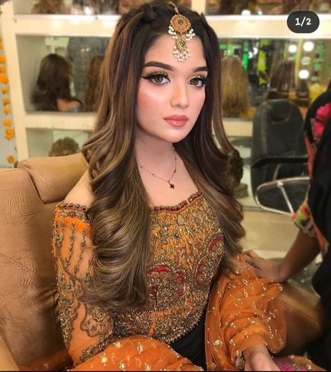 Bridal Hair Romantic, Boho Bridal Hairstyles, Elegant Bridal Hairstyles, Classic Bridal Hair, Layer Haircut, Pakistani Bridal Hairstyles, Mehndi Hairstyles, Bridal Updos, Ideas Haircut