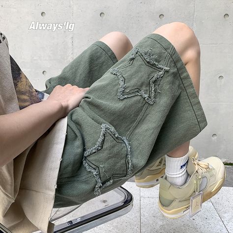 Summer Festival Fashion, Star Patchwork, Chic Shorts, Streetwear Korean, Streetwear Chic, Mens Jean Shorts, Mens Denim Shorts, Patchwork Shorts, Estilo Hippie