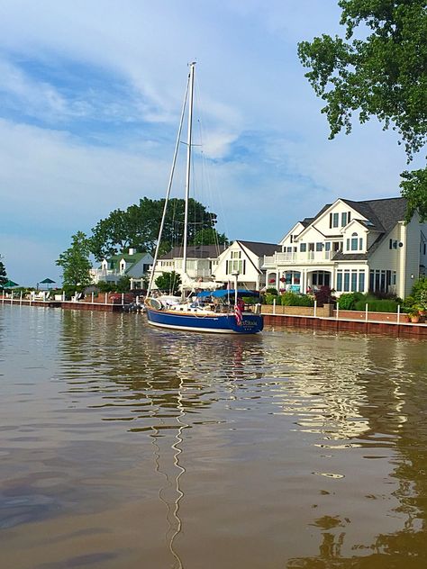 Lake Erie Aesthetic, Vermillion Ohio, Vermilion Ohio, Lake Erie Ohio, Midwest Gothic, Ohio Buckeyes, Finger Lakes, Lake Erie, Future Goals