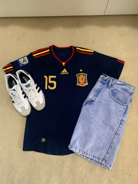 Soccer Aesthetic Clothes, Jorts Mens Outfits Soccer Jersey, Soccer Jersey Jorts, Portugal Jersey Outfit, Bloke Core Aesthetic, Soccer Jersey Fashion, Spain Jersey Outfit, Retro Soccer Jersey Outfit, Jersey Outfit Soccer