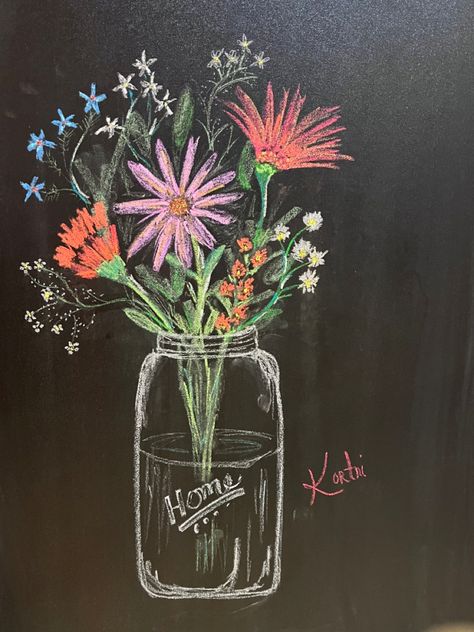 Mothers Day Chalk Art, Flower Chalkboard Art, Chalk Art Flowers, Flower Chalk Art, Flowers On Chalkboard, Chalk Flowers, Chalkboard Flowers, Chalkboard Wall Art, Chalkboard Writing