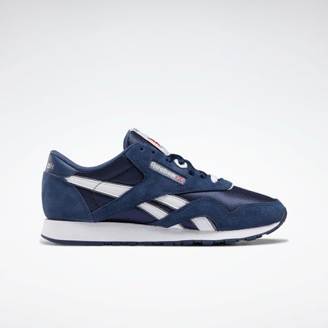 Always fresh. These women's shoes stay true to the original with a suede and nylon upper for a minimalist look. Contrast side stripes pop against a retro-inspired color. Shoes Inspiration, Black Reebok, Team Blue, Black Shoes Women, Reebok Women, Reebok Classic, Retro Sneakers, Stay True, Handbag Shoes