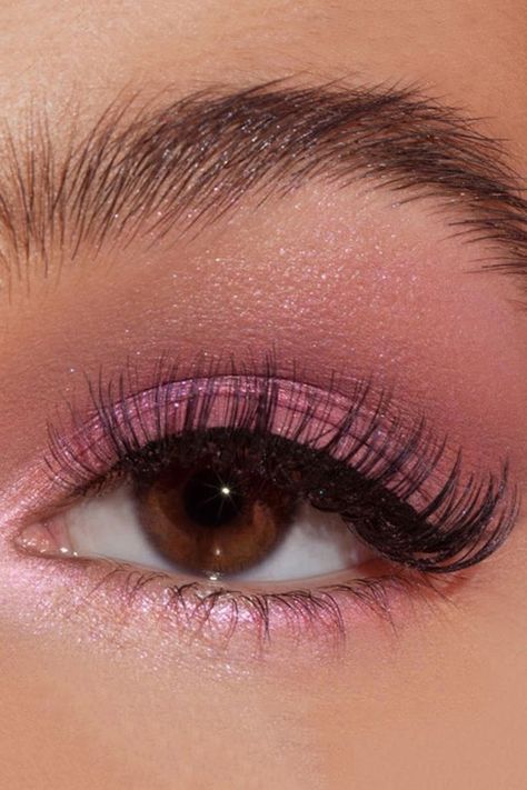 Light Pink Eyeshadow, Ball Makeup, Pink Eyeliner, Pink Eyeshadow Look, Maquillage On Fleek, Light Makeup Looks, Prom Eye Makeup, Pink Eye Makeup, Eye Makeup Looks