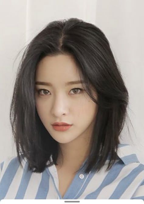 Asian Haircut Shoulder Length, Korean Lob Haircut, Collarbone Bob Haircut, Kare Haircut, Asian Haircut Women, Asian Shoulder Length Hair, Asian Lob Haircut, Asian Medium Length Hair, Short Asian Haircut For Women