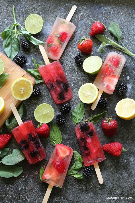 10 Healthy Popsicles You'll Want To Eat All Summer Long | Bloglovin' — The Edit | Bloglovin’ Home Made Popsicles Healthy, Infused Fruit, Fruit Popsicle Recipes, Healthy Popsicle Recipes, Weight Watcher Desserts, Healthy Popsicles, Fruit Popsicles, Homemade Popsicles, Popsicle Recipes