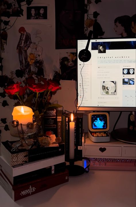 Indie Room Desk, Desk Aesthetic Grunge, Lain Room Aesthetic, Grunge Study Aesthetic, Grunge Pc Setup, Grunge Desk Setup, Gaming Aesthetic Room, Grunge Desk Ideas, Grunge Anime Room