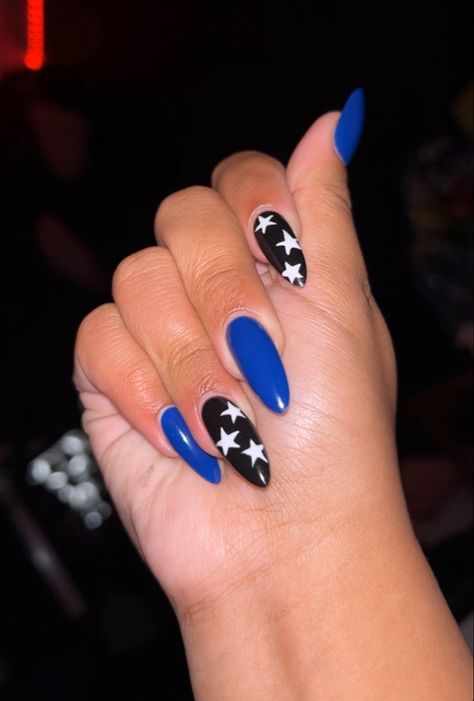 Blue Nails Halloween, Dark Blue Halloween Nails, Simple Coraline Nails, Coraline Nail Ideas, Coraline Themed Nails, Coraline Nails Acrylic, Coraline Inspired Nails, Coraline Nail Designs, Blue Halloween Nails