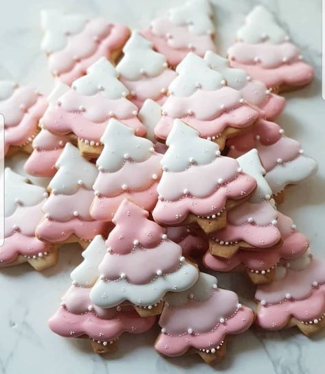 AmourDuCake on Instagram: “YES OR NO?? Christmas coming soon. I am so excited Pink christmas  tree cookies 🎅🎄🌲🌲🎄🎄🦌 by @inblossom9_woo Its so cute !!!!! 😍😍😍😍😍😍 I am so…” Cute Christmas Cookies, Decorated Cookies, Cute Christmas, Pink And White, Christmas Cookies, Trees, Christmas, Pink, White