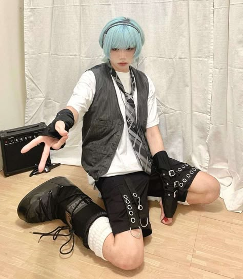 Masculine Outfits Men, Grunge Masc Outfits, Alt Fashion Men, Emo Academia, Visual Kei Outfits, Male Outfit Ideas, Fem Boy Outfits, Kei Outfits, Visual Kei Fashion