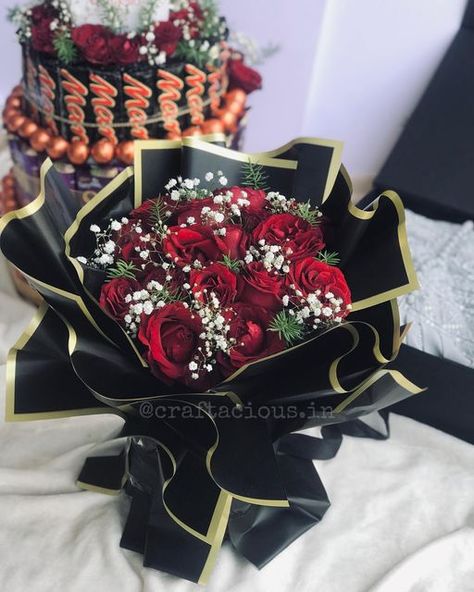 ismath❤| crafts and gifts on Instagram: "Ask her to be your always and forever valentine with our beautiful fresh flower bouquet 💐 Engagement Hamper ✨ We do customise hamper for every occasions @craftacious.in ✨ Dm for orders and queries @craftacious.in Tags to ignore #engagementseries #engagementhampers #engagementhamper #engagementhamperseries #engagementgift #engagementgifts #engagementgiftidea #weddinghampers #weddinghamper #weddinggifts #rosebouquet #rosebouquets #luxuryhampers #l Engagement Bouquet Ideas, Engagement Hampers Ideas, Flower Bouquet For Engagement, Engagement Flowers Bouquet, Bouquet For Engagement, Engagement Hamper Ideas, Makeup Hampers, Engagement Hamper, Engagement Bouquet