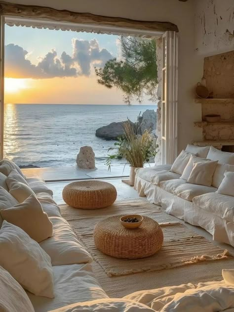 Greece Homes, Greece House, Homes In Italy, Dream Beach Houses, Samos, Mediterranean Homes, Dream Living, House Goals, Dream House Decor