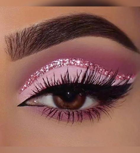 Birthday Eyeshadow, Xv Ideas, Eye Makeup Images, Prom Eye Makeup, Makeup Images, Pink Eye Makeup, Cute Eye Makeup, Prom 2023, Cap Decoration