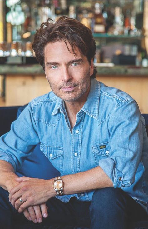 Richard Marx Emotional Lyrics, Summer 80s, Right Here Waiting, Richard Marx, The Salvation Army, Salvation Army, Celebrities Male, Rihanna, Favorite Celebrities