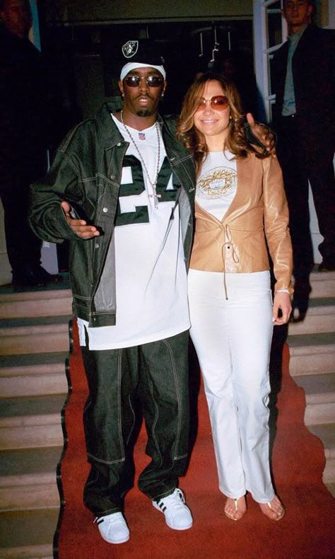 P Diddy Outfit, P Diddy 90s Fashion, 90s Hiphop Fashion, 2000s Hip Hop Fashion, Early 2000 Fashion, 90s 2000s Fashion, 2000s Outfit, 90s Hip Hop Fashion, 2000 Fashion